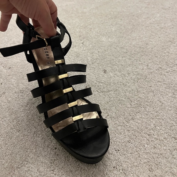 WEDGES - Picture 7 of 7